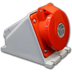 famatel-uticnica-zidna-16a380415-5-polna-3pne-ip44-23391-79-8429760217589.webp