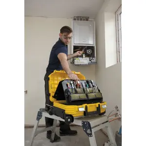 fatmax-professional-tool-case-on-wheels-63683-wlononwcrbmc4.webp