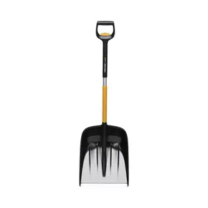 fiskars-1057188-shoveltrowel-snow-shovel-metal-black-orange-35530-wlononwcreefg.webp