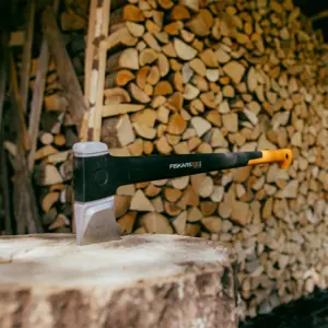 fiskars-splitting-axe-x32-x-series-blade-l-62696-wlononwcrbpyl.webp