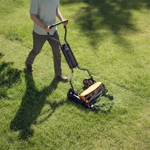 fiskars-staysharp-max-manual-reel-mower-46-cm-98858-wlononwcrgrch.webp