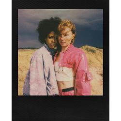 foto-film-polaroid-originals-color-film-go-black-frame-doubl-polaroid_006211_308231.jpg