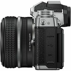 fotoaparat-nikon-z-fc-28mm-f28-se-voa090k001_336434.jpg