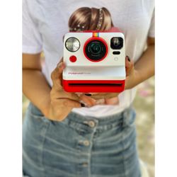 fotoaparat-polaroid-originals-now2-red-zvucnik-polaroid-p1-67839-now2redp1.jpg