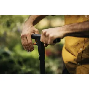 fs-ergo-planter-with-long-handle-48853-wlononwcrgrz4.webp