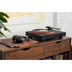 gramofon-jbl-spinner-bt-crnonarancasti-48459-jblspinnerbtblkeu_693651.jpg