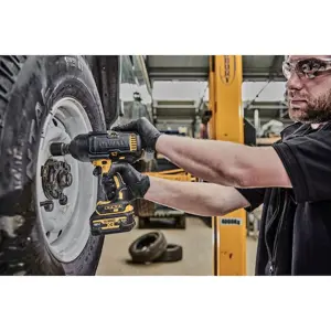 impact-wrench-12-18v-250ah-dcf900p2g-dewalt-35442-wlononwcraimh.webp