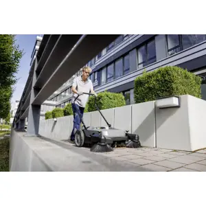 karcher-ag-km-7020-c-2sb-sweeper-anthracite-black-yellow-2347-wlononwcrfki7.webp