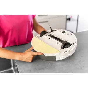 karcher-rcv-5-cleaning-robot-1269-6400-84363-agdkarros0003.webp