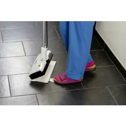 karcher-sc-1-upright-steam-mop-02-l-1300-w-black-white-63694-agdkarmop0002.webp