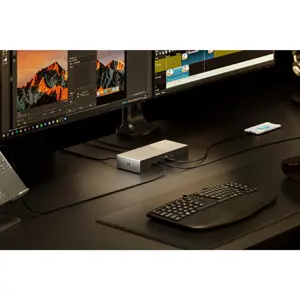 kensington-sd5000t5-eq-thunderbolt-5-triple-4k-docking-stati-67315-wlononwcrprgm.webp