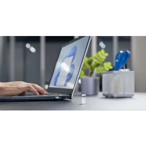 kingston-technology-datatraveler-256gb-micro-200mbs-metal-us-84680-pamkinfld0409.webp