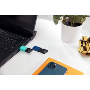 kingston-technology-datatraveler-64gb-usb32-gen-1-exodia-m-b-20850-pamkinfld0420.webp