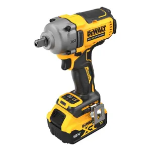kljuc-12-dewalt-xr18v-2x-baterija-50ah-tstak-kutija-21015-wlononwcraijn.webp