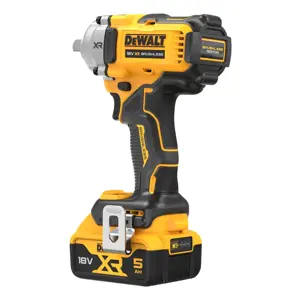 kljuc-12-dewalt-xr18v-2x-baterija-50ah-tstak-kutija-85115-wlononwcraijn.webp