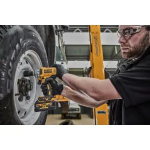 klucz-udarowy-1-2x5ah-dcf891p2t-dewalt-47509-nakdewklu0041.webp