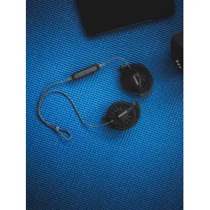 koss-ksc35-wireless-headphones-wireless-on-ear-microphone-wi-66023-wlononwcraci3.webp