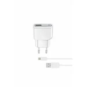 kucni-punjac-za-mobitel-s-kablom-cellularline-5v-2a-iphone-l-49712-39705.webp
