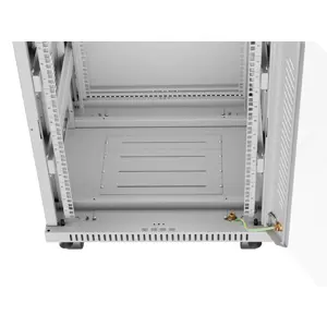 lanberg-rack-cabinet-19-free-standing-15u-600x600-48156-szalaesto0093.webp