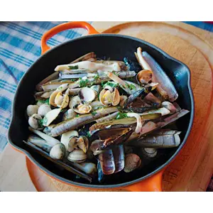 le-creuset-20182230900422-frying-pan-all-purpose-pan-round-61157-wlononwcrjfby.webp
