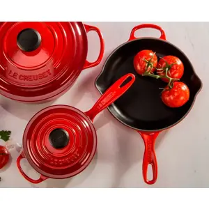 le-creuset-20182230900422-frying-pan-all-purpose-pan-round-89885-wlononwcrjfby.webp