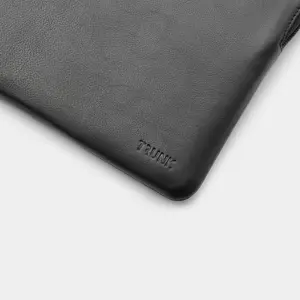 leather-protective-sleeve-for-macbook-14-black-31607-wlononwcrntwt.webp