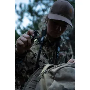 ledlenser-mh8-black-hand-flashlight-led-72570-wlononwcrjbtj.webp