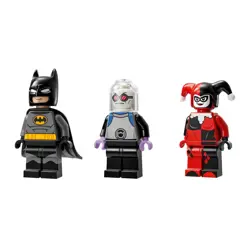 lego-batman-76274-batman-vs-harley-quinn-and-mr-freeze-70420-wlononwcrfsbo.webp