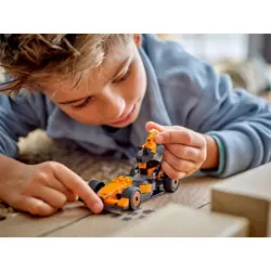 lego-city-60442-f1-driver-with-mclaren-race-car-11667-klolegleg1629.webp