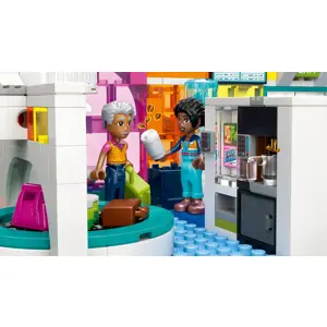 lego-friends-42656-heartlake-city-airport-and-airplane-38513-klolegleg1921.webp