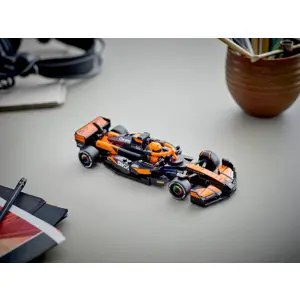 lego-speed-champions-77251-mclaren-f1-team-mcl38-race-car-74113-klolegleg1864.webp