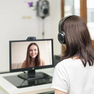 logitech-c270-hd-webcam-42977-mullogkam0087.webp
