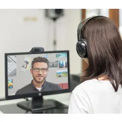 logitech-c505e-2568-wlononwcrang2.webp