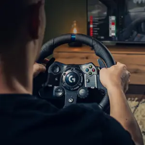 logitech-g-g923-racing-wheel-and-pedals-for-xbox-xs-xbox-one-547-wlononwcrbrl7.webp