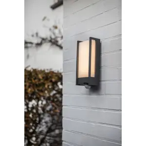 lutec-qubo-outdoor-wall-lighting-led-f-73574-wlononwcrtarg.webp