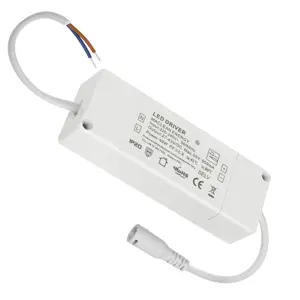 maclean-led-panel-ceiling-slim-40w-warm-white-3000k-595x595x-2775-wlononwcragm1.webp