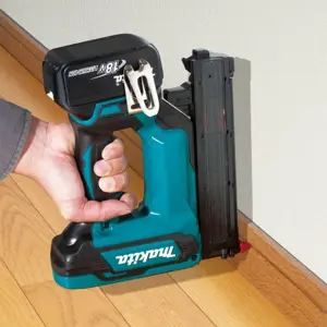 makita-dfn350z-nailerstaple-guns-7880-wlononwcrnpbw.webp