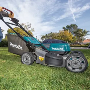 makita-dlm532pt4-lawn-mower-push-lawn-mower-battery-black-bl-59675-wlononwcrbpud.webp