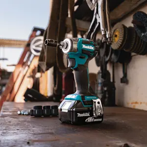 makita-dtd173z-power-screwdriverimpact-driver-3600-rpm-black-244-wlononwcrius8.webp