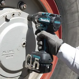 makita-impact-wrench-18v-12-700nm-2x50ah-case-makpac-dtw700r-16865-wlononwcrefow.webp