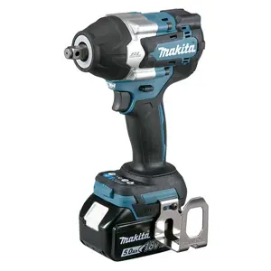makita-impact-wrench-18v-12-700nm-2x50ah-case-makpac-dtw700r-88596-wlononwcrefow.webp