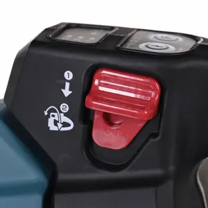makita-uh005gz-40v-xgt-750-mm-cordless-hedge-trimmer-75597-nakmakntr0013.webp