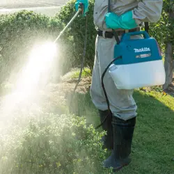 makita-us053dz-garden-sprayer-hand-garden-sprayer-5-l-62740-nawmakopr0002.webp