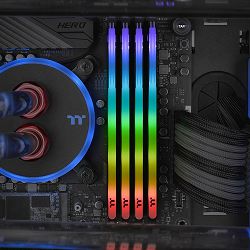 memorijski-modul-thermaltake-toughram-z-one-rgb-16-gb-2-x-8--93108-pamthedr40017_687291.jpg