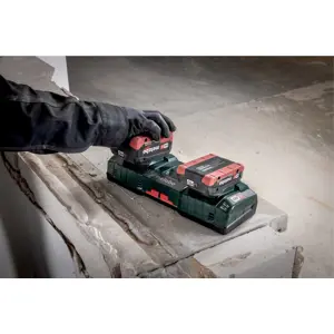 metabo-627495000-battery-charger-universal-ac-90163-wlononwcritiz.webp