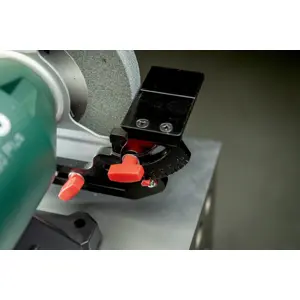 metabo-ds-200-plus-bench-grinder-2980-rpm-600-w-70383-wlononwcrfjmy.webp