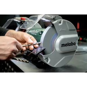 metabo-ds-200-plus-bench-grinder-2980-rpm-600-w-71393-wlononwcrfjmy.webp