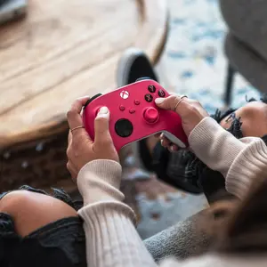 microsoft-xbox-wireless-controller-pink-white-bluetooth-game-99574-wlononwcrfrod.webp