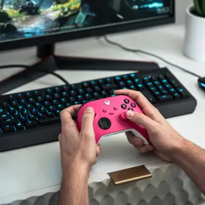 microsoft-xbox-wireless-controller-pink-white-bluetooth-game-99911-wlononwcrfrod.webp
