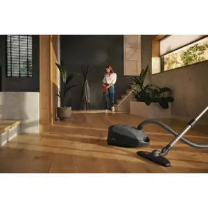 miele-classic-c1-parquet-xl-graphitgrey-vacuum-cleaner-9572-agdmieodk0024.webp
